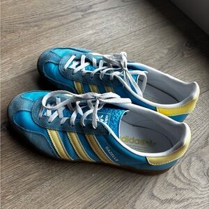Adidas Gazelle Blue and Yellow Sneakers. Size 8.5 womens